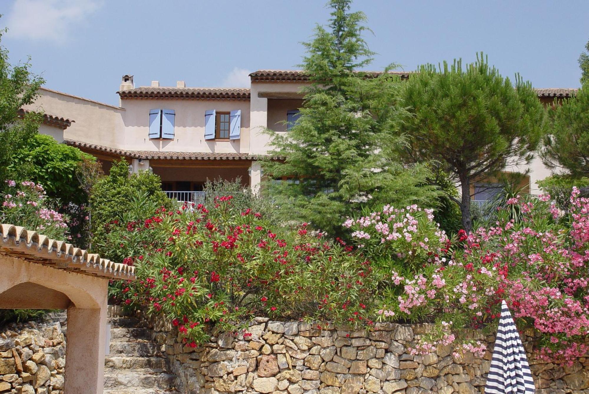 Le Mas Des Collines Tourtour Exterior photo